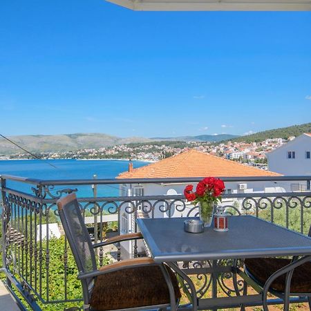 Apartments Tonka Trogir Exteriör bild