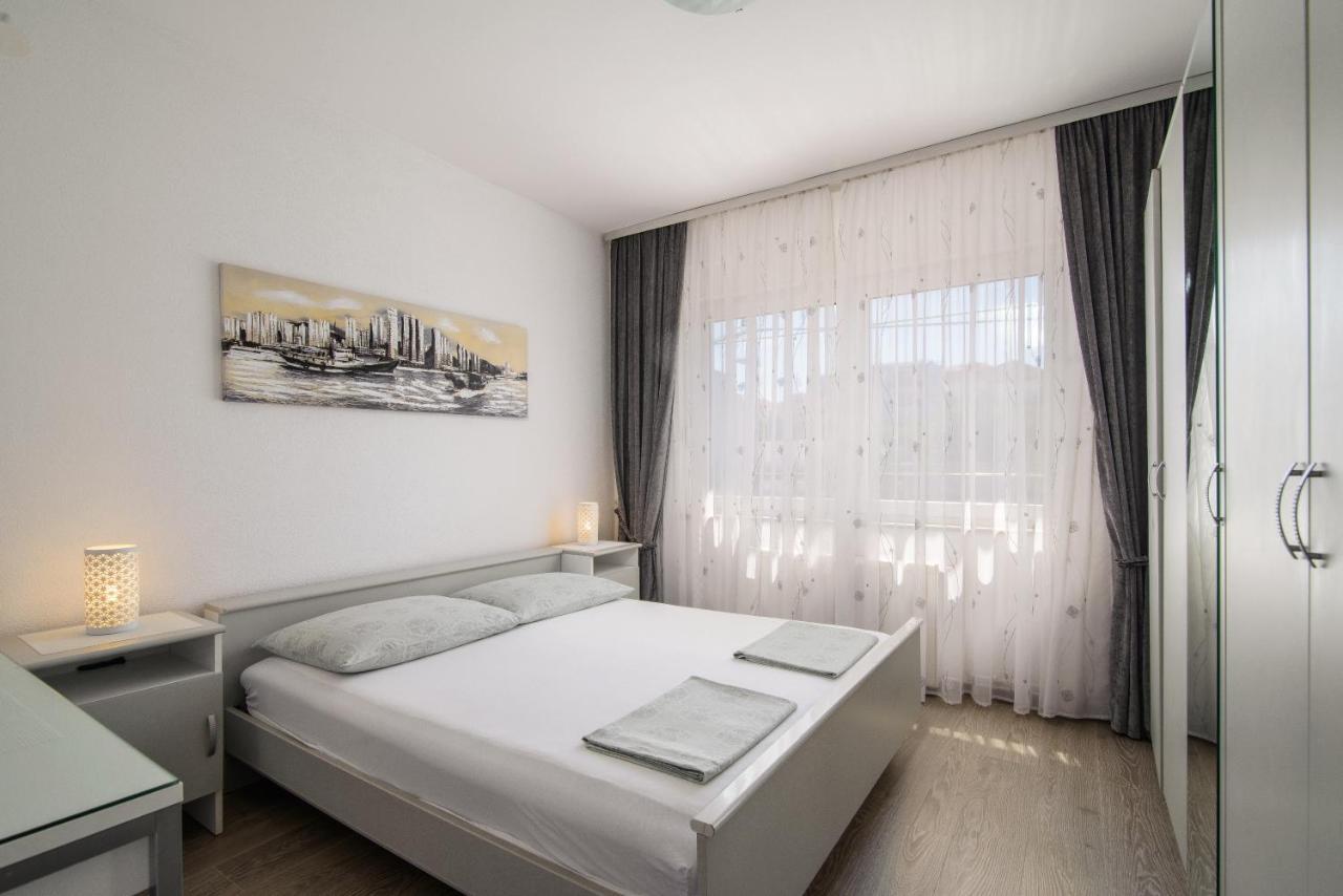 Apartments Tonka Trogir Exteriör bild