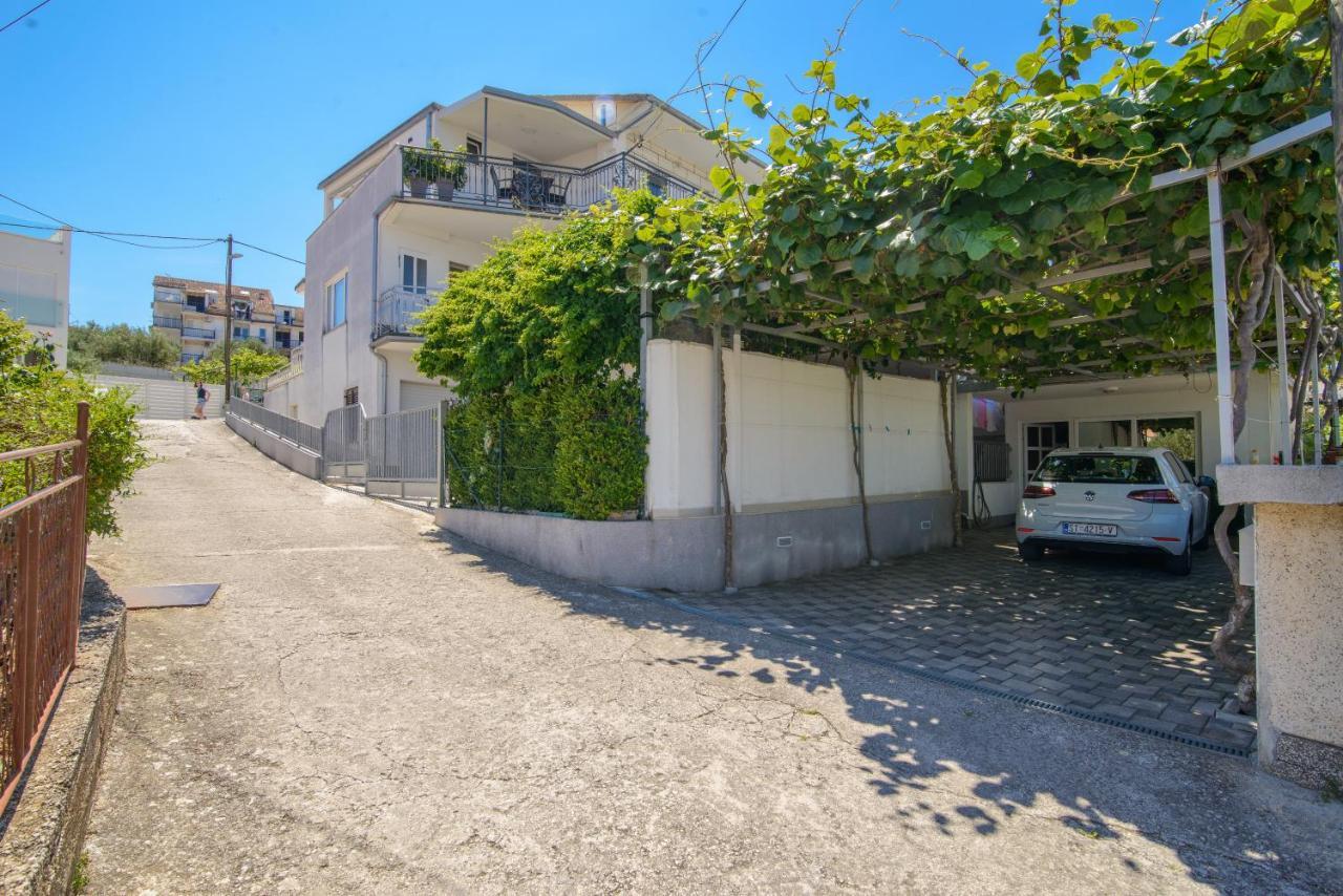 Apartments Tonka Trogir Exteriör bild