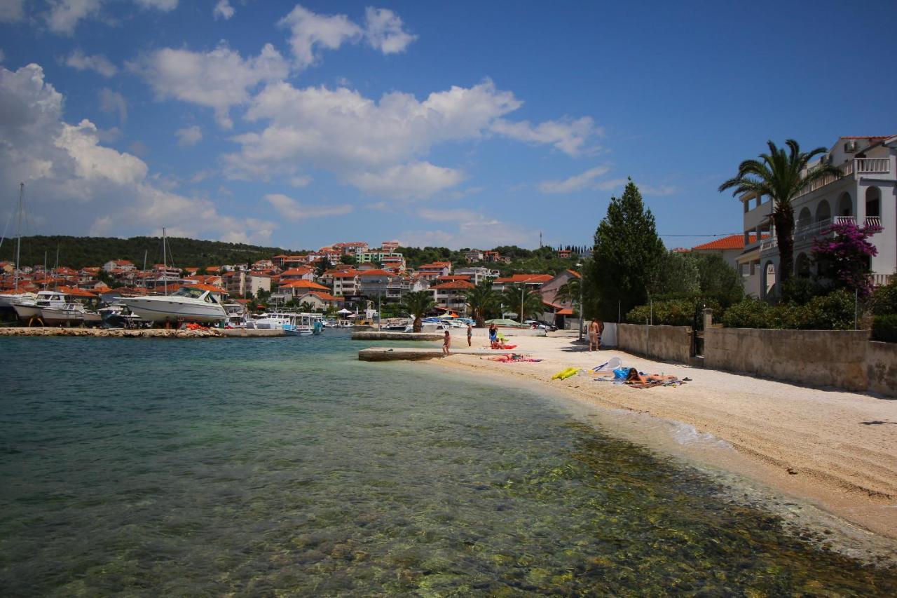 Apartments Tonka Trogir Exteriör bild
