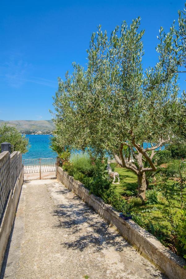 Apartments Tonka Trogir Exteriör bild