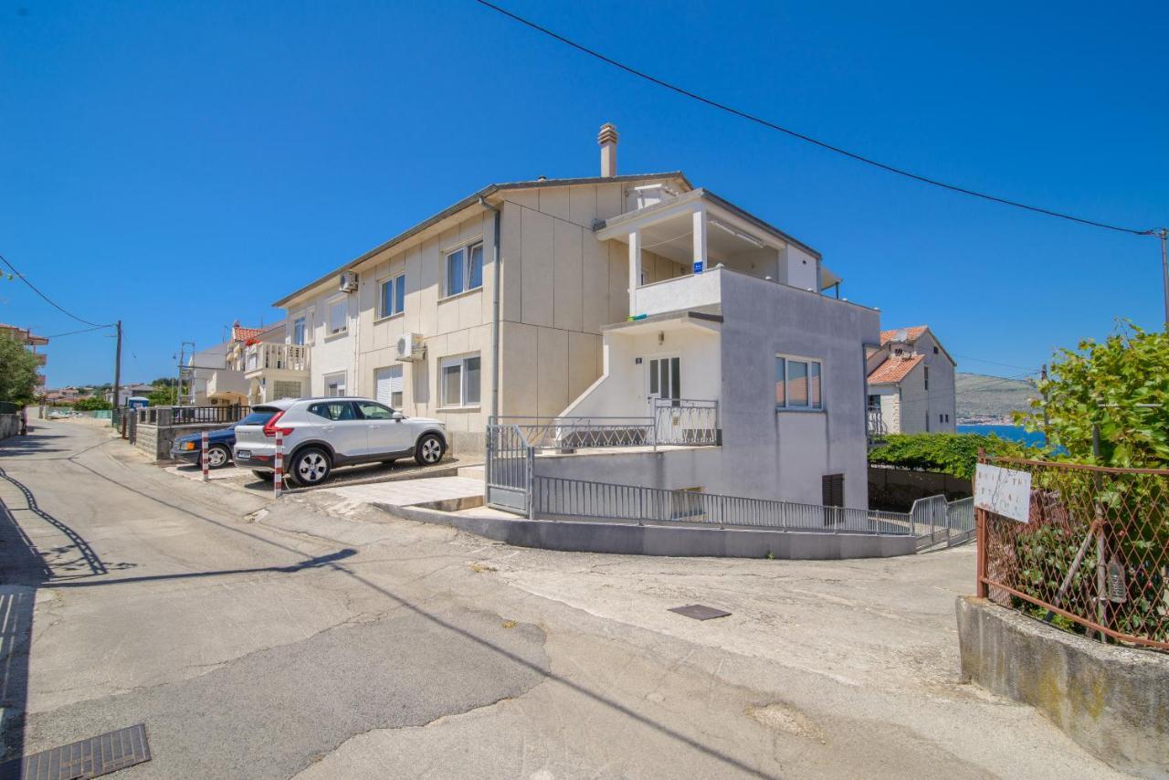Apartments Tonka Trogir Exteriör bild